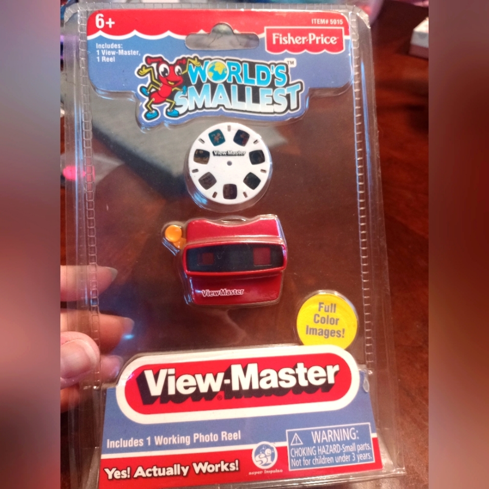 World's Smallest Original VIEWMASTER Viewer/Reels